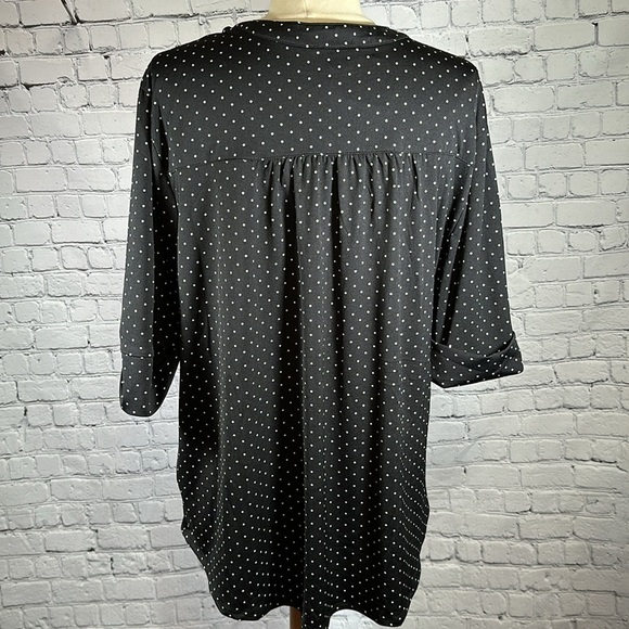 Cocomo Woman size 3X Black White Polka Dot Roll Tab Sleeve Popover Tunic NEW - Picture 3 of 16